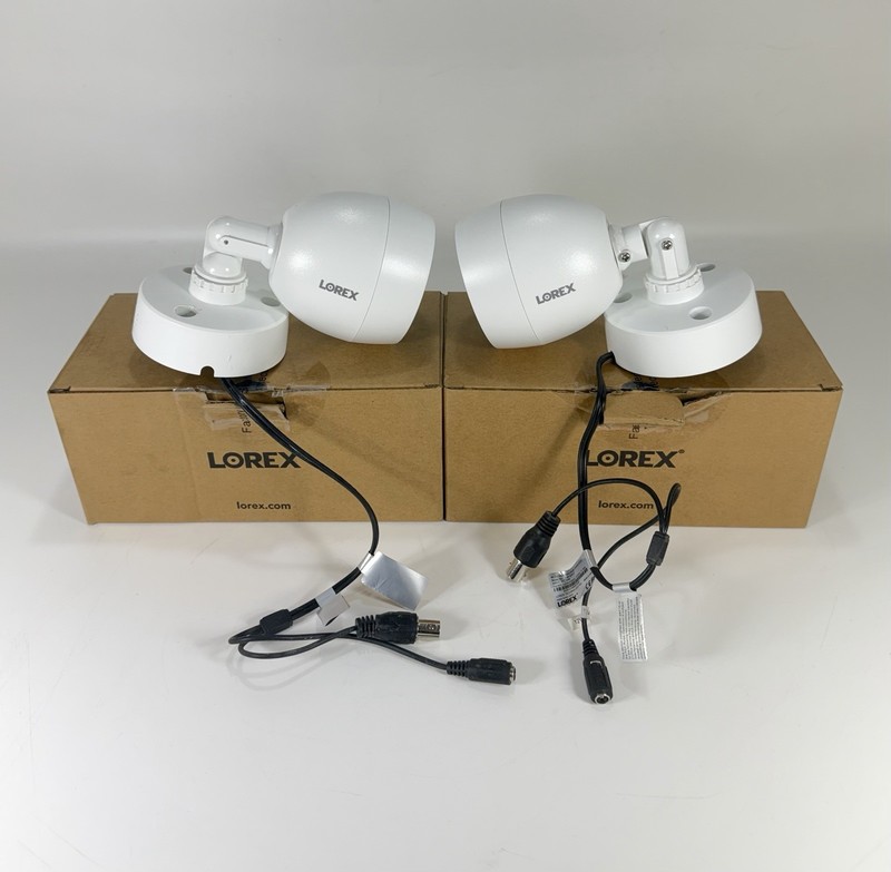 Lot of 2 Lorex C883DA-Z Indoor/Outdoor Analog HD Wired Bullet Security Camera
