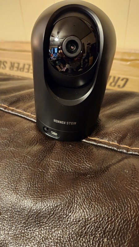 Konnek Stein Indoor Security Camera QC21SE Wireless Home IP Camera BLACK gallery