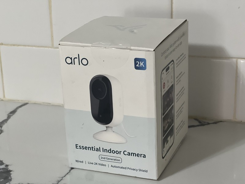 Arlo Essential Indoor WIRED Security Camera 2k 2nd Gen