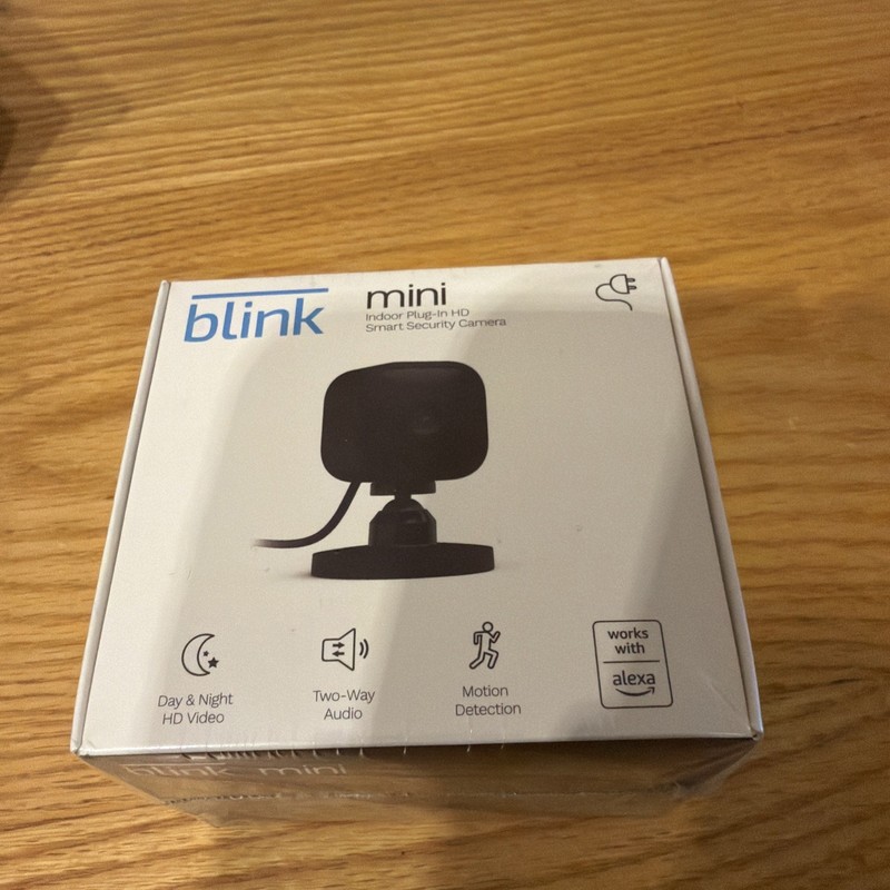 ✅ Blink Mini Indoor Plug-In Smart HD 1080 Camera BCM00300UB New Black