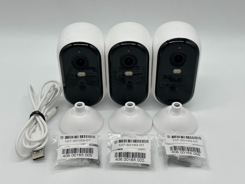 Arlo Essential 2K (2nd Generation) Security Camera – White (3 Pack)