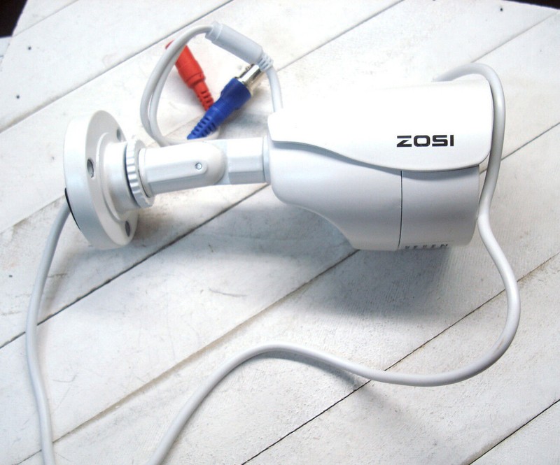 Zosi ZG2521A Bullet Security Camera with Night Vision + 60 ft. BNC Cable gallery
