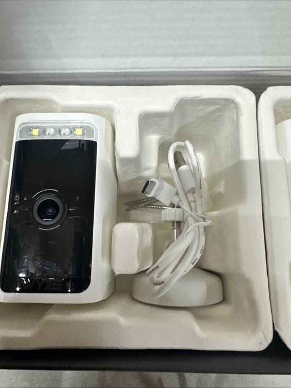 Wyze Battery Cam Pro 2 Pack WYZECOP-RB2PK Wireless 2k HD Color Night Spotlight gallery