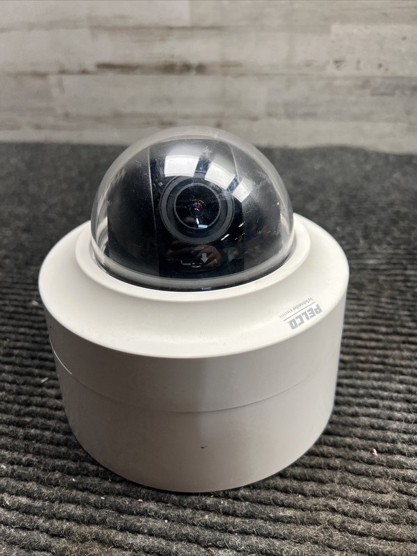 Used Pelco Sarix IMP Series IMPS110-1S Security Camera w/ Surface Mount IMPBB-S