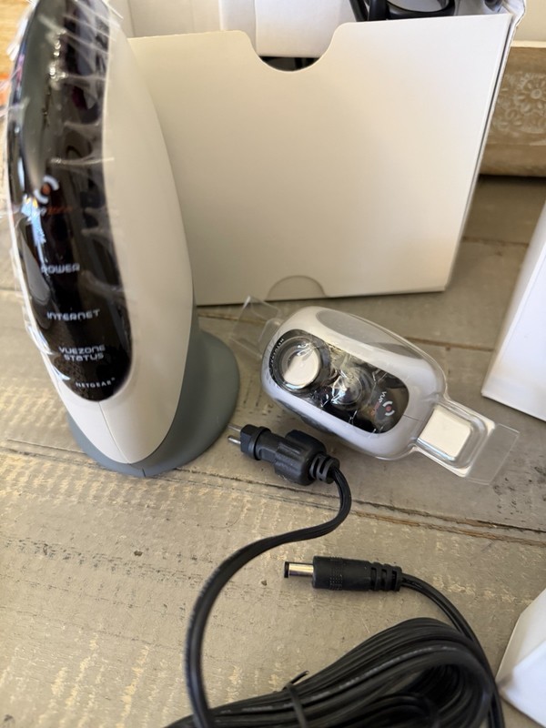 NEW Netgear Home Video Monitoring Day Camera Only & Accessories New Open Box gallery