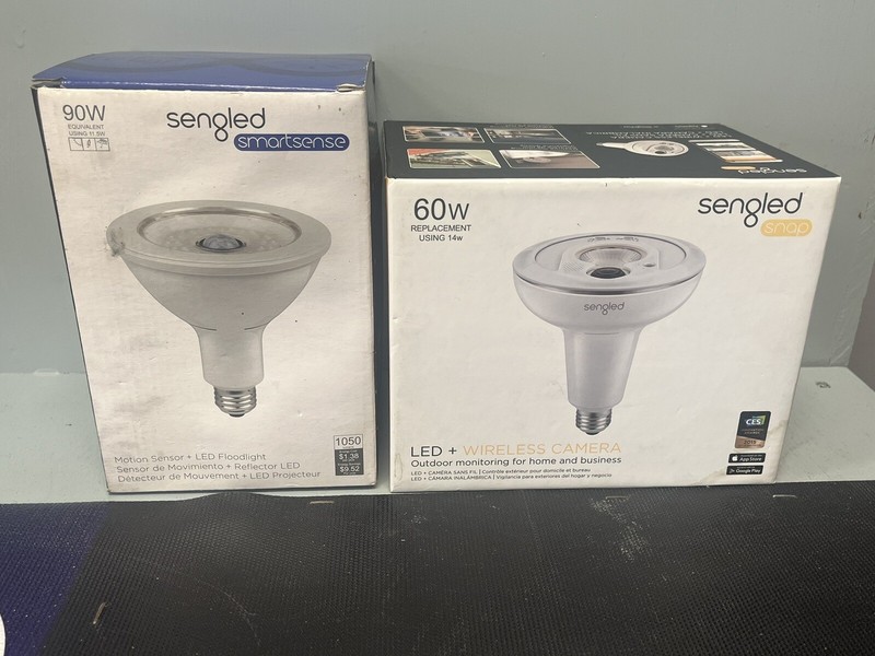 Sengled Snap Led Floodlight Wireless HD Security Camera + SmartSense Motion Sens