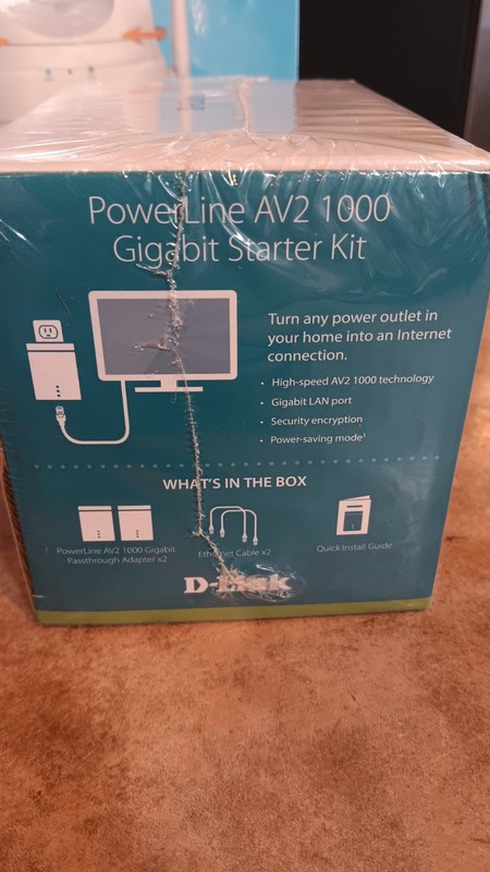 NEW D-Link HD Pan & Tilt Wi-Fi Camera and PowerLine AV2 1000 Gigabit Starter Kit gallery
