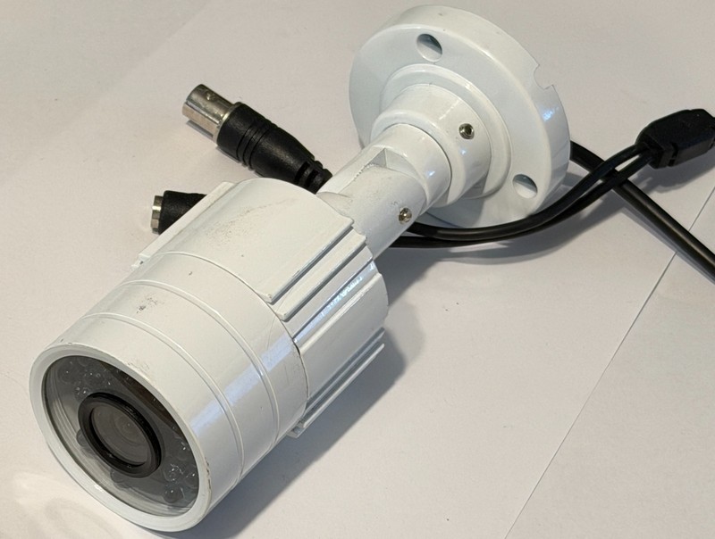 Lorex 700TVL IR Bullet Cameras MCB7041 Outdoor CCTV Home Security BNC – P12