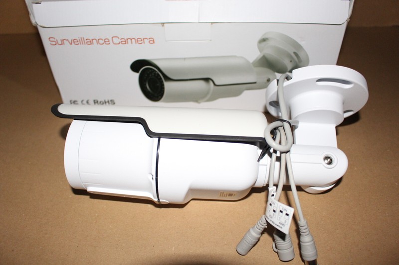 Bullet Style Outdoor/Indoor 4MP Analog. KLHD-B24MPMW