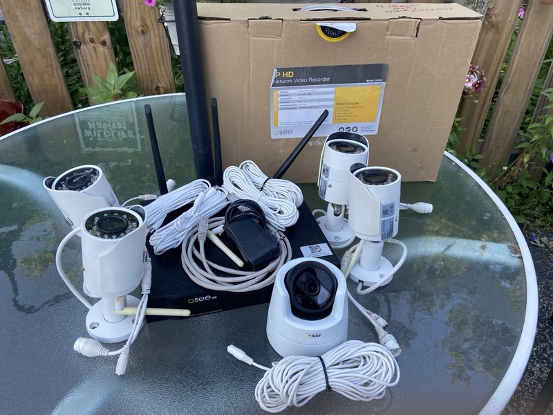 Q-See 5 Camera Set With Network Video Recorder Model QCWS 4K gallery