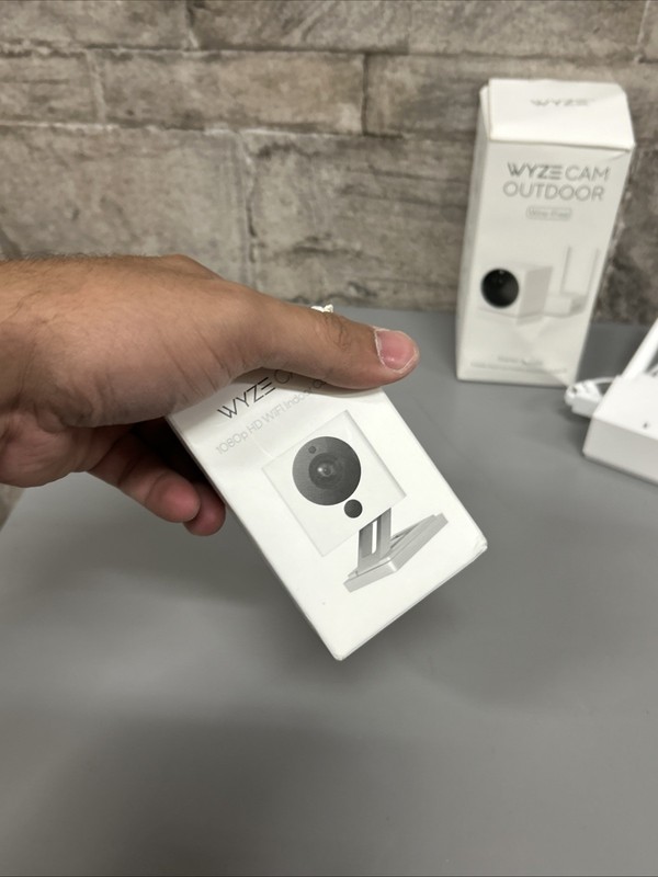 WYZE 1080p HD Indoor Outdoor 2-Way Cam Starter Bundle Base Station and 2 Cameras gallery