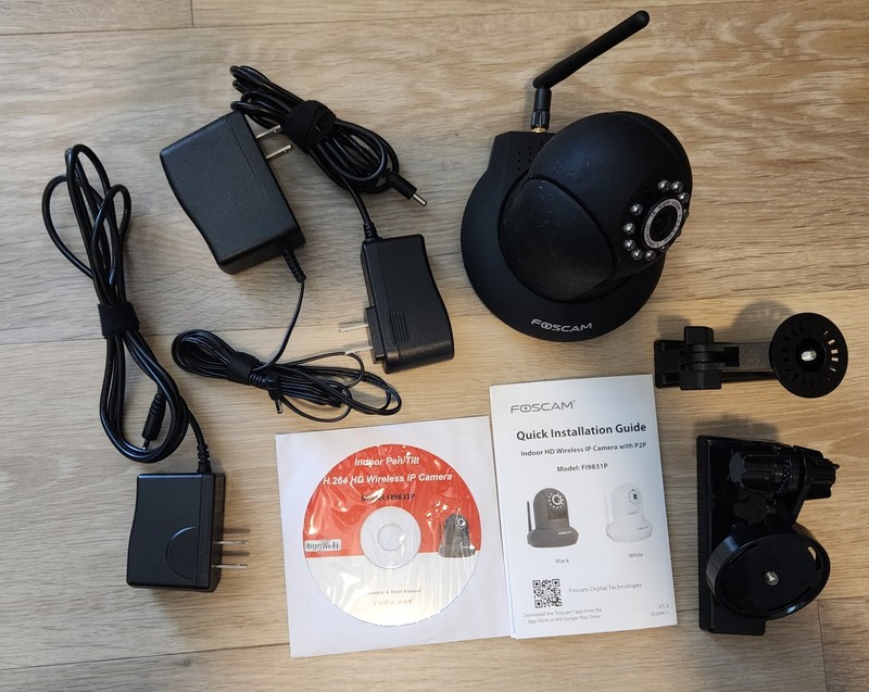 Foscam Black FI9831P HD 1280x960p Wireless Pan/Tilt IP Camera + 3 Power Adapters gallery