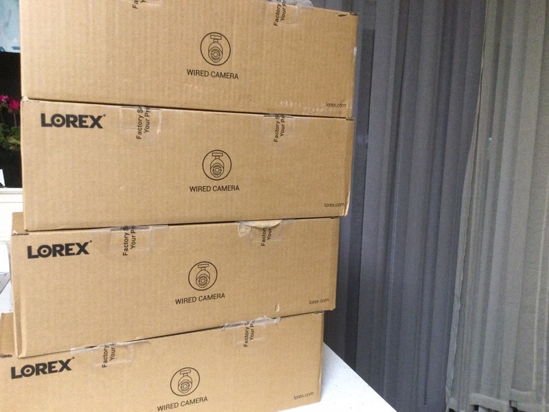 Lorex E895AB 4K Wired Security Camera gallery