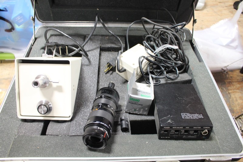 ELMO CCD color camera FUJINON TV ZOOM LENS 1:1.2/12.5-75