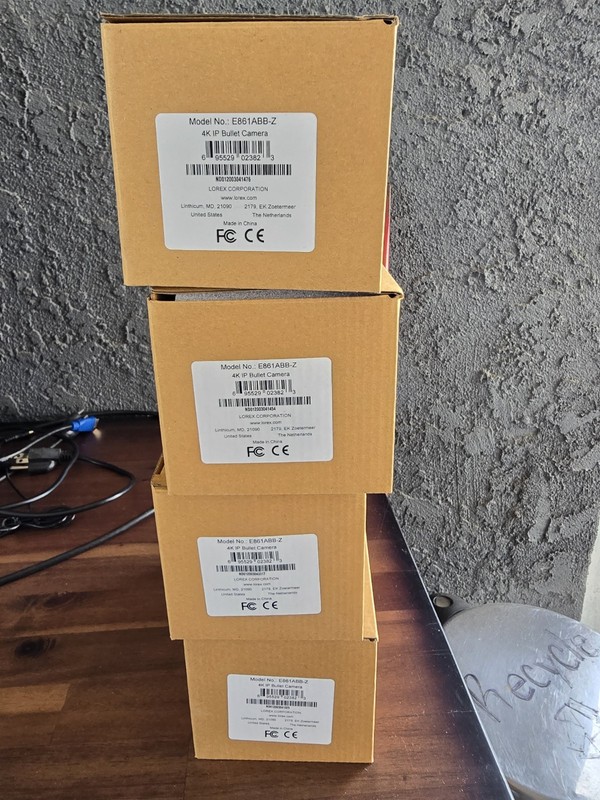 4K LOREX Bullet Camaras (4 Pack) gallery