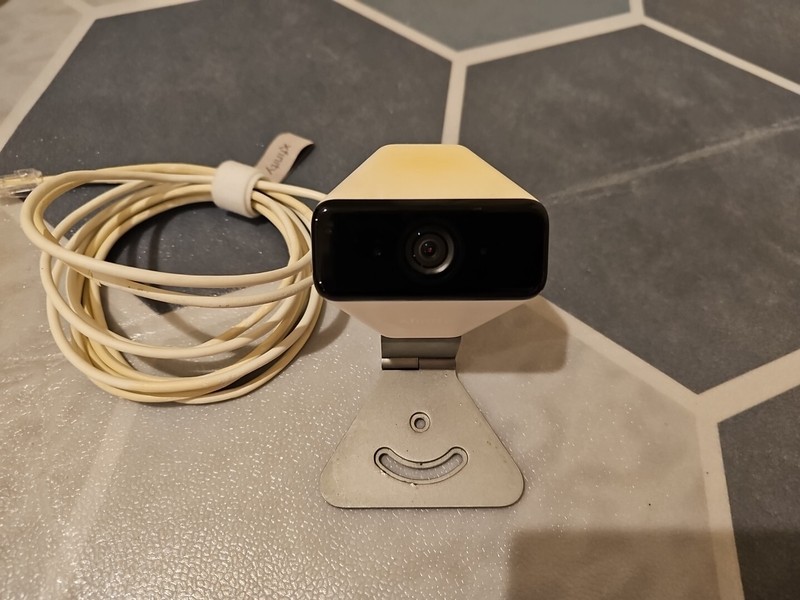 Xfinity XCAM (1st Gen) Security Camera with Power Adapter Pre-owned Tested gallery