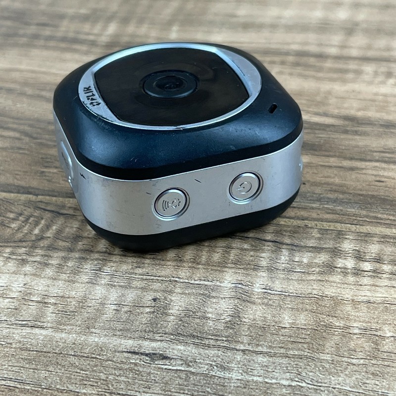 Flir FXV101 Versatile Night Vision Wi-Fi Ultra-Wide 2-Way Home Monitoring Camera gallery