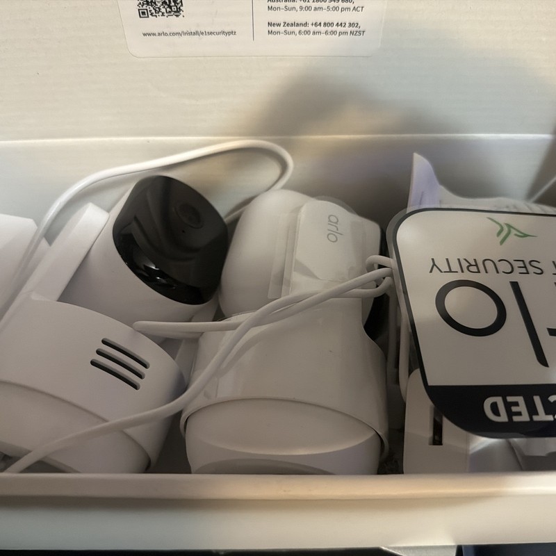 Arlo Essential Indoor Pan Tilt Security Camera 2K (2025 Release) -2 Cam Set NEW gallery