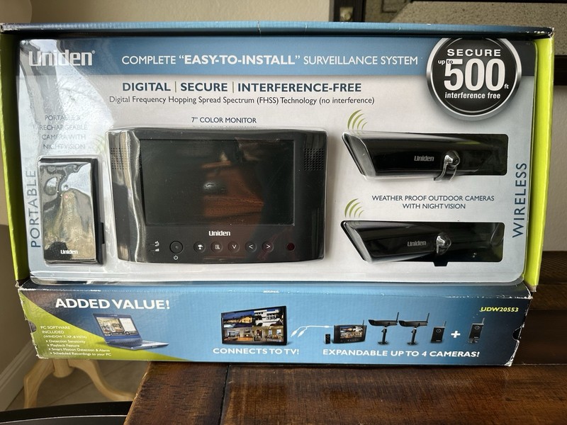 Uniden UDW20553 Complete Monitor with 2 Wireless Cameras Surveillance System New gallery