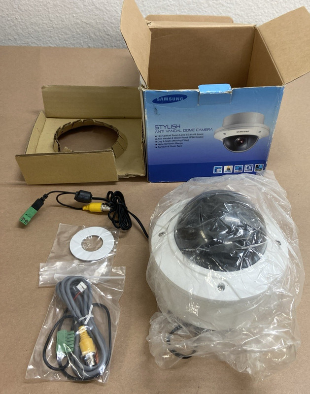 Samsung SCC-C9302N Day or Night Dome Camera gallery