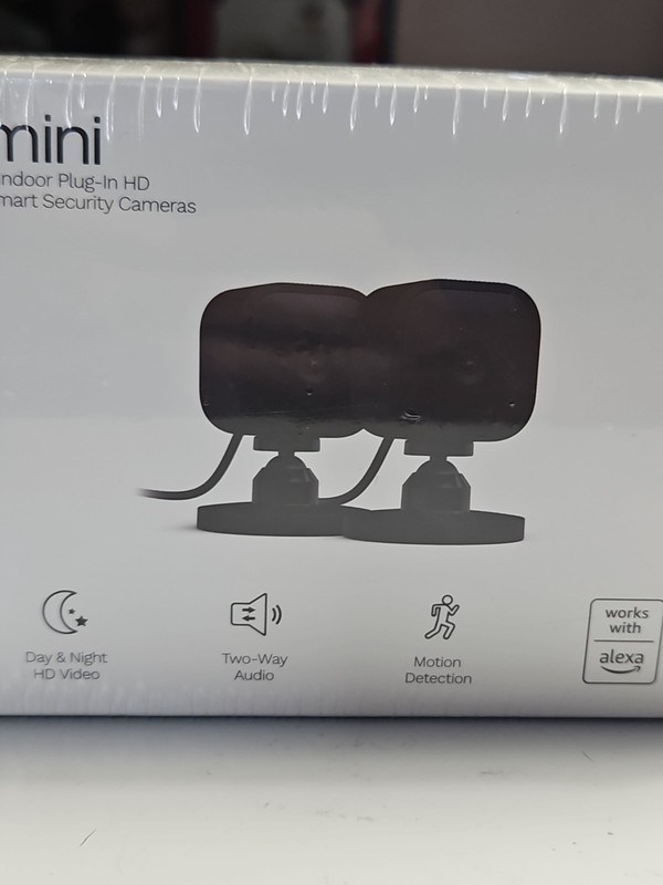 2 Blink Mini Indoor 1080p Wi-Fi Security Camera Amazon Alexa Compatiblity Black gallery