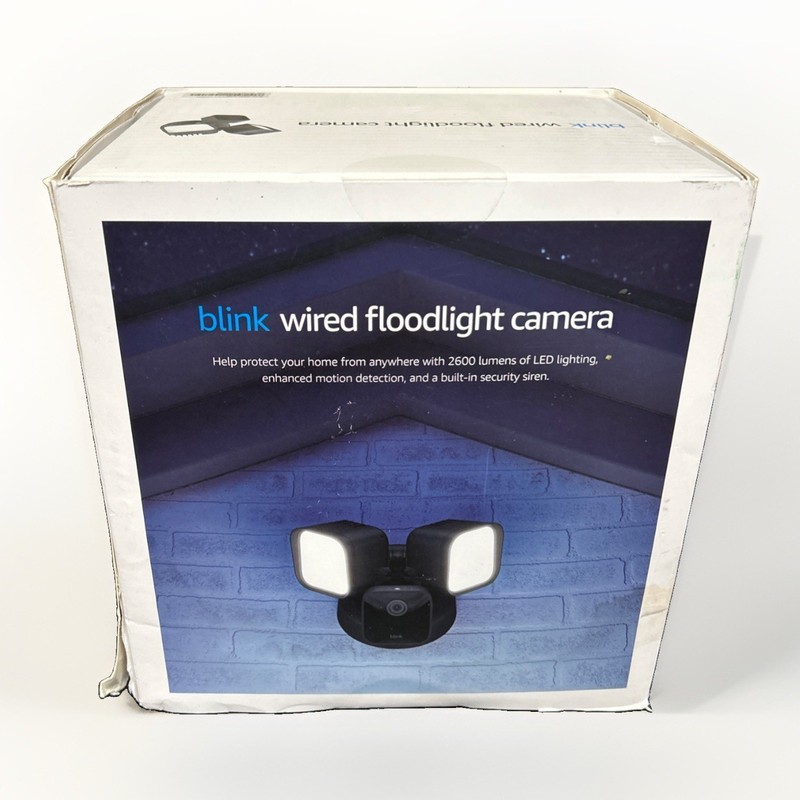 Blink Wired Floodlight Camera 2600 Lumens Black BFM00100U/Damaged Box Sleeve gallery