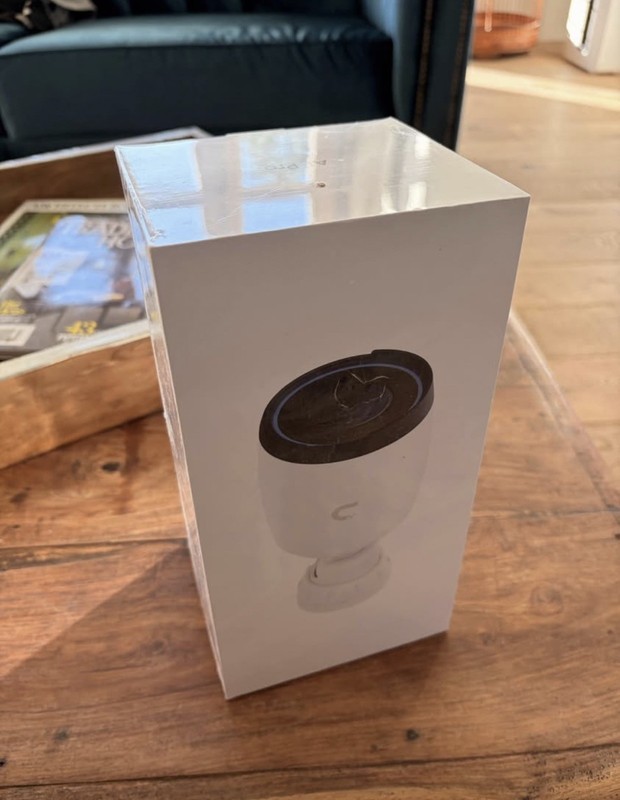Ubiquiti AI Pro, Indoor / Outdoor 4K PoE camera, White (UVC-AI-Pro-White) gallery