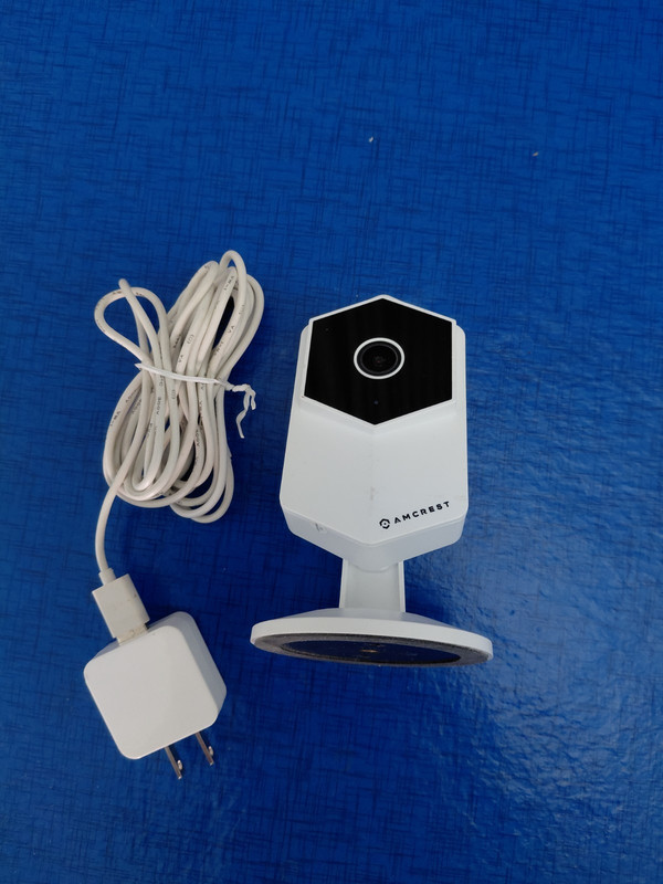 Amcrest Shield Ultra HD 2K 3MP IP3M-HX2W White. Includes Adapter, Hardware,& Box