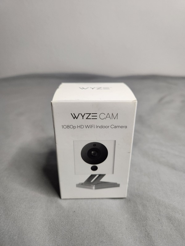 Wyze Cam V2 1080p HD WiFi Indoor Camera White With Night Vision Open Box NEW