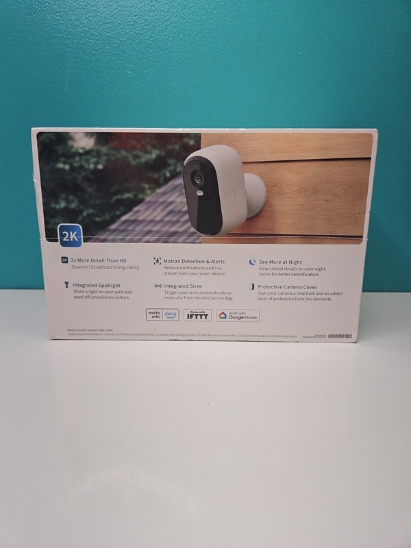 Arlo Essential 2K (2nd Generation) Wireless Security Camera White 3 Pack gallery
