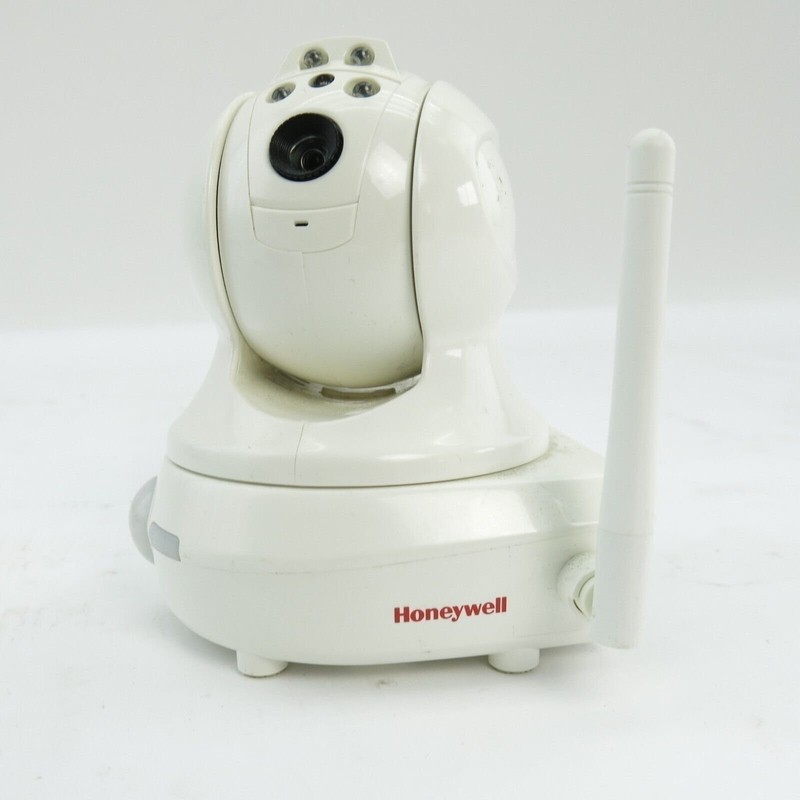 Honeywell Wireless Outside Surveillance Security Pan Camera IPCAM-PT Powers On gallery