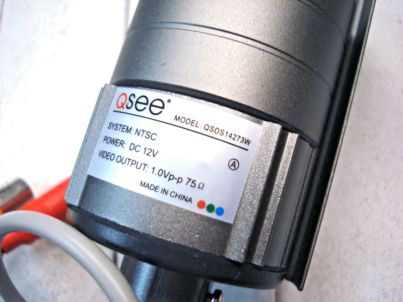 Q-See QSDS14273w Color Security Camera w/ 24 LEDs for Night Vision + BNC Cable gallery