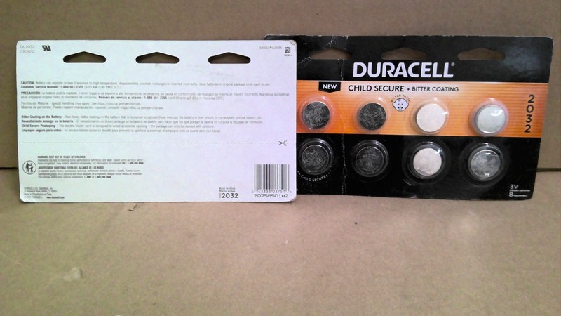 DURACELL 2032 16 BATTERIES TOTAL!!! GOOD TILL 2032