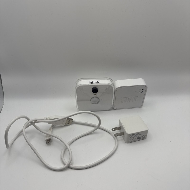 Blink Wireless Camera And Sync Module BCM00100U-BSM00200U Security Safe System