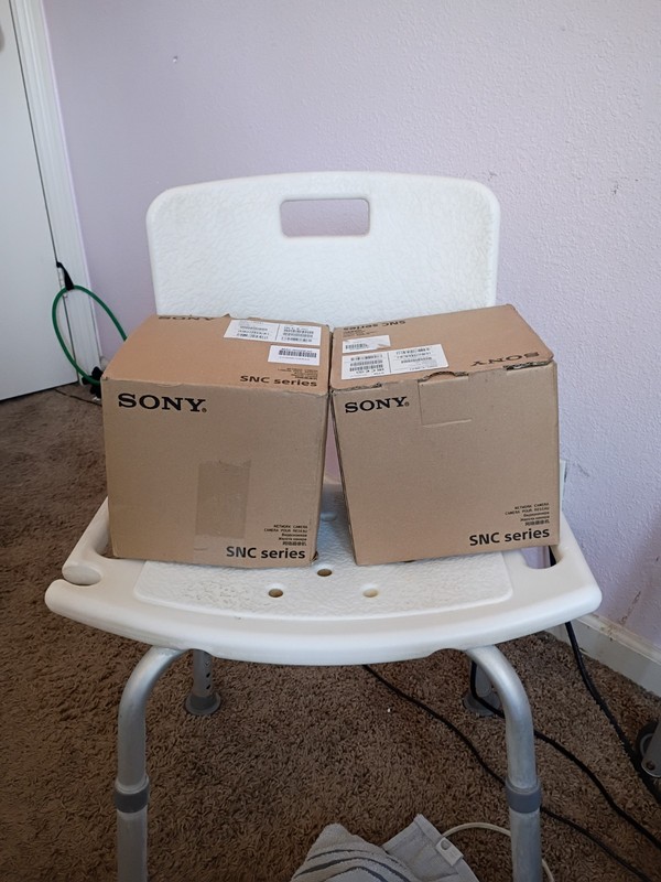 2 Sony SNC-EM641 Security Cameras