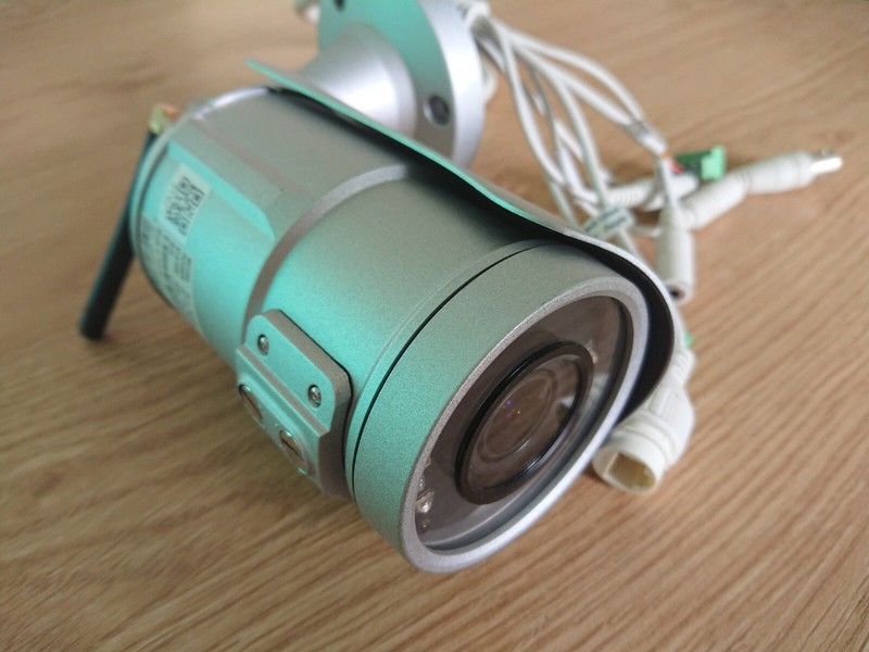 Hunt HLC-7BKDS Bullet IP Camera 2MP, 2.8-12mm, 40M IR T-WDR, IP68, IK10 Wifi P2P gallery