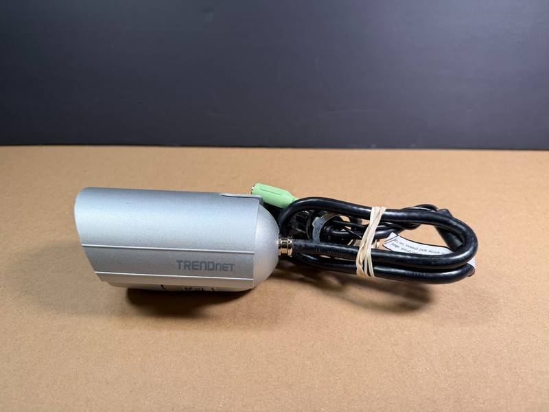 TrendNet TV-IP302PI Indoor / Outdoor 3 MP Full HD PoE Day/Surveillance Cam gallery