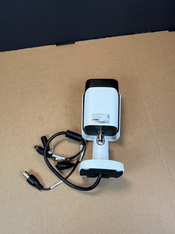 Lorex LBV8721A-C 4K 12V MPX Bullet Surveillance Camera with Audio gallery