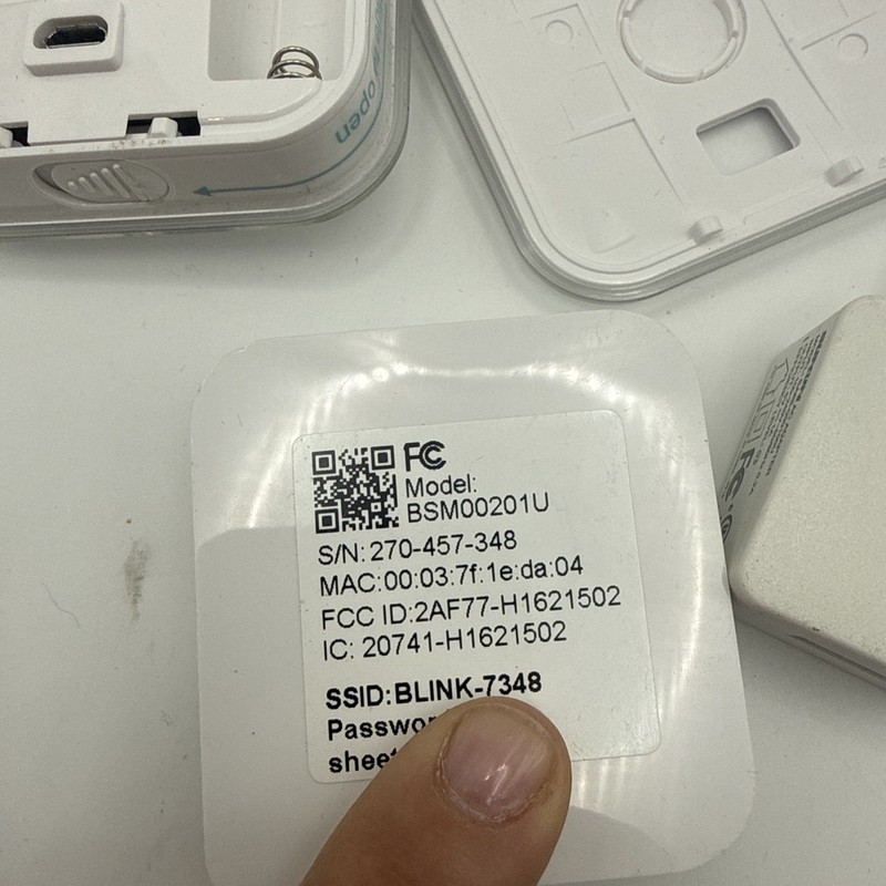 Blink Wireless Camera And Sync Module BCM00100U-BSM00200U Security Safe System gallery