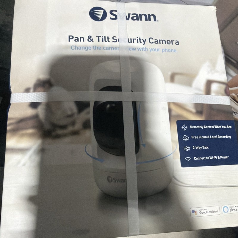 Swann SWIFIPTCAM232GBGL Wired Indoor/Outdoor Security Camera Brand New