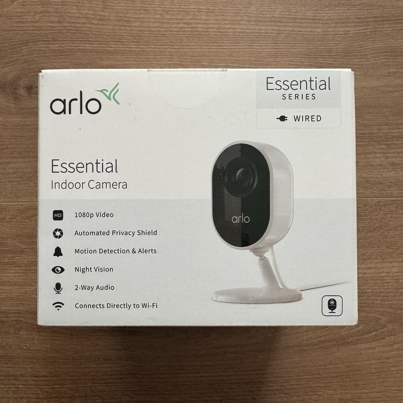 NEW Arlo Essential Indoor Security Camera – White (VMC2040-100NAS)