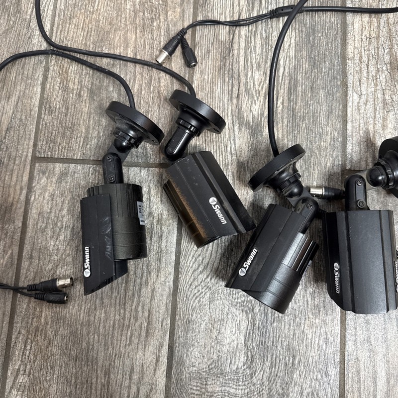 Swann Pro-530 Security Camera Lot Of 4 with Cables Pro Series CCTV A1 gallery