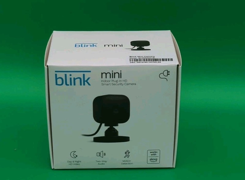 Blink Mini Indoor Plug-In HD Smart Security Camera WiFi Alexa Night Vision Black