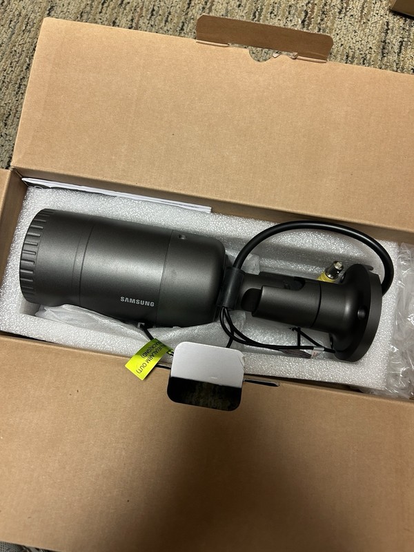 Hanwha SCO-6083RAN 2MP Analog HD+ Bullet IR Security Camera 3.2-10mm Lens gallery