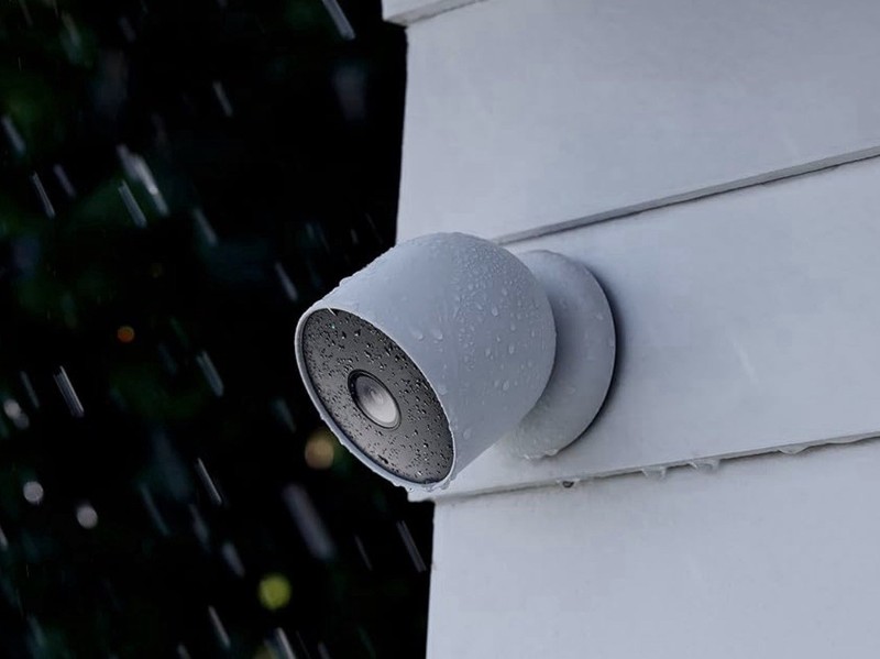 Google Nest Cam Outdoor or Indoor, Battery - 2nd Generation - 2 Count gallery
