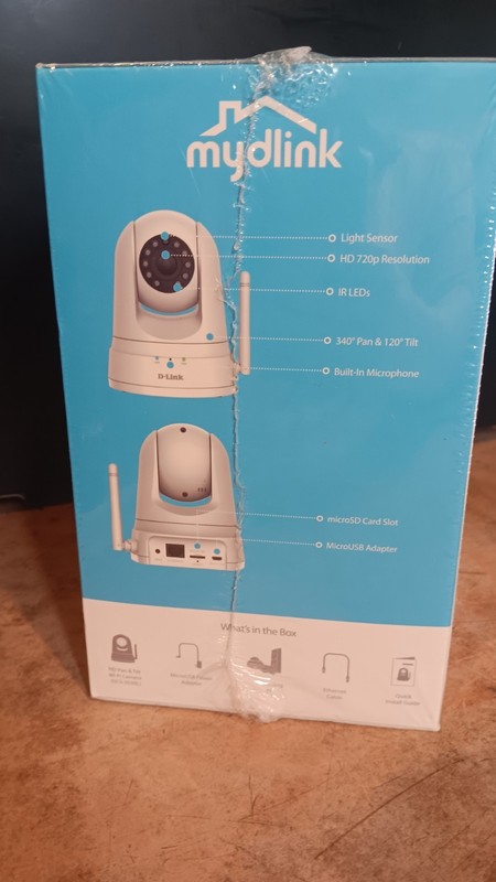 NEW D-Link HD Pan & Tilt Wi-Fi Camera and PowerLine AV2 1000 Gigabit Starter Kit gallery