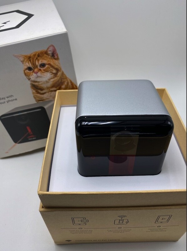 Petcube Play Indoor 1080p Wi-Fi Pet Camera with Built-In Laser Toy Matte Silver
