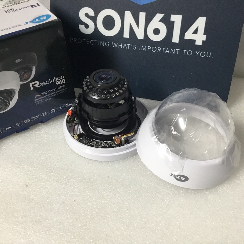 Lot 4 KT&C KPC-DNNS102NUVW Security Color Cameras W/ 750TVL 2.8-12mm 131' IR NEW gallery