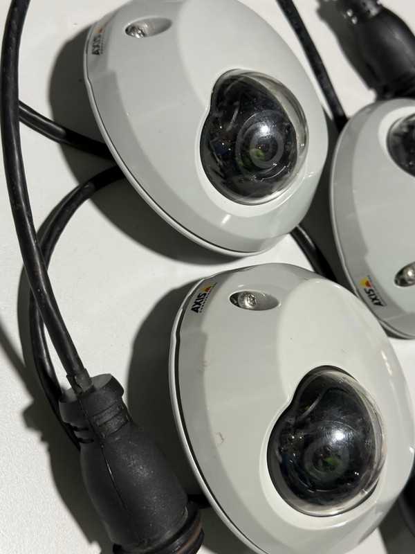 LOT Of 3 Axis M3114-R Fixed Dome IP Network Camera POE CCTV 0342-001-04 Onvif gallery