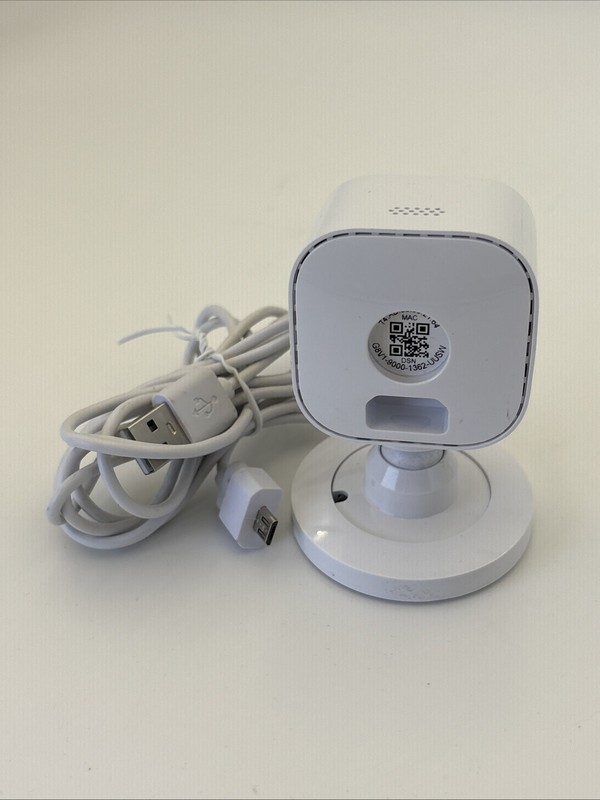 Blink Indoor Wireless 1080p Security Camera Wi-Fi Amazon Alexa White gallery